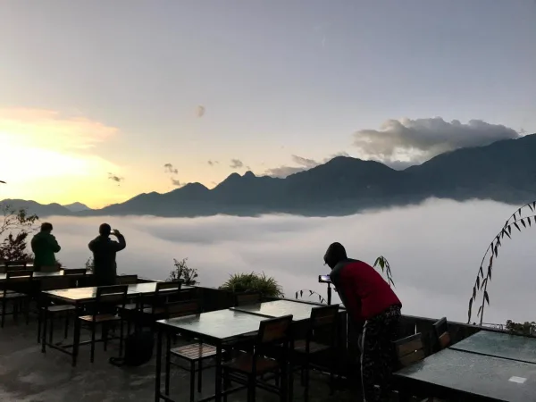 Hình ảnh thực tế phòng nghỉ: Fansipan Terrace Cafe and Homestay
