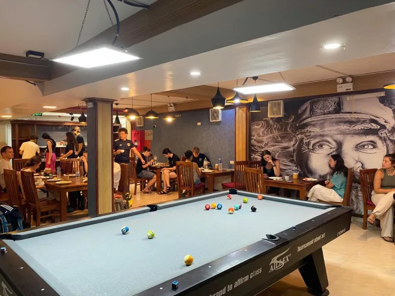 Saparis Station Hostel & Travel - Ảnh 5
