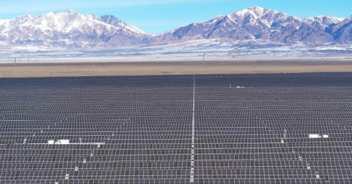 Trung Quốc: Tăng tốc chuyển đổi xanh, mục tiêu giảm 17% lượng phát thải CO2