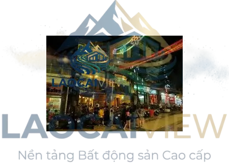 Bán Nhà Mặt Phố Đường Thạch Sơn, Sa Pa, Lào Cai - 446m2, 10 Phòng Ngủ, Mặt Tiền 16.6m, Giá Hợp Lý