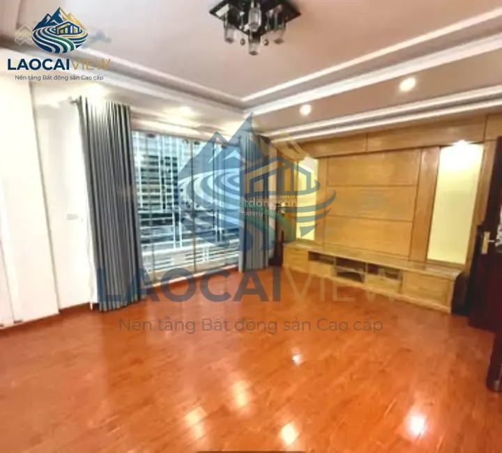 Bán nhà mặt phố Hồng Hà, Lào Cai – 110,8m², 4PN, 3WC, 3 tầng, giá 18,7 tỷ – Nội thất, sổ đỏ