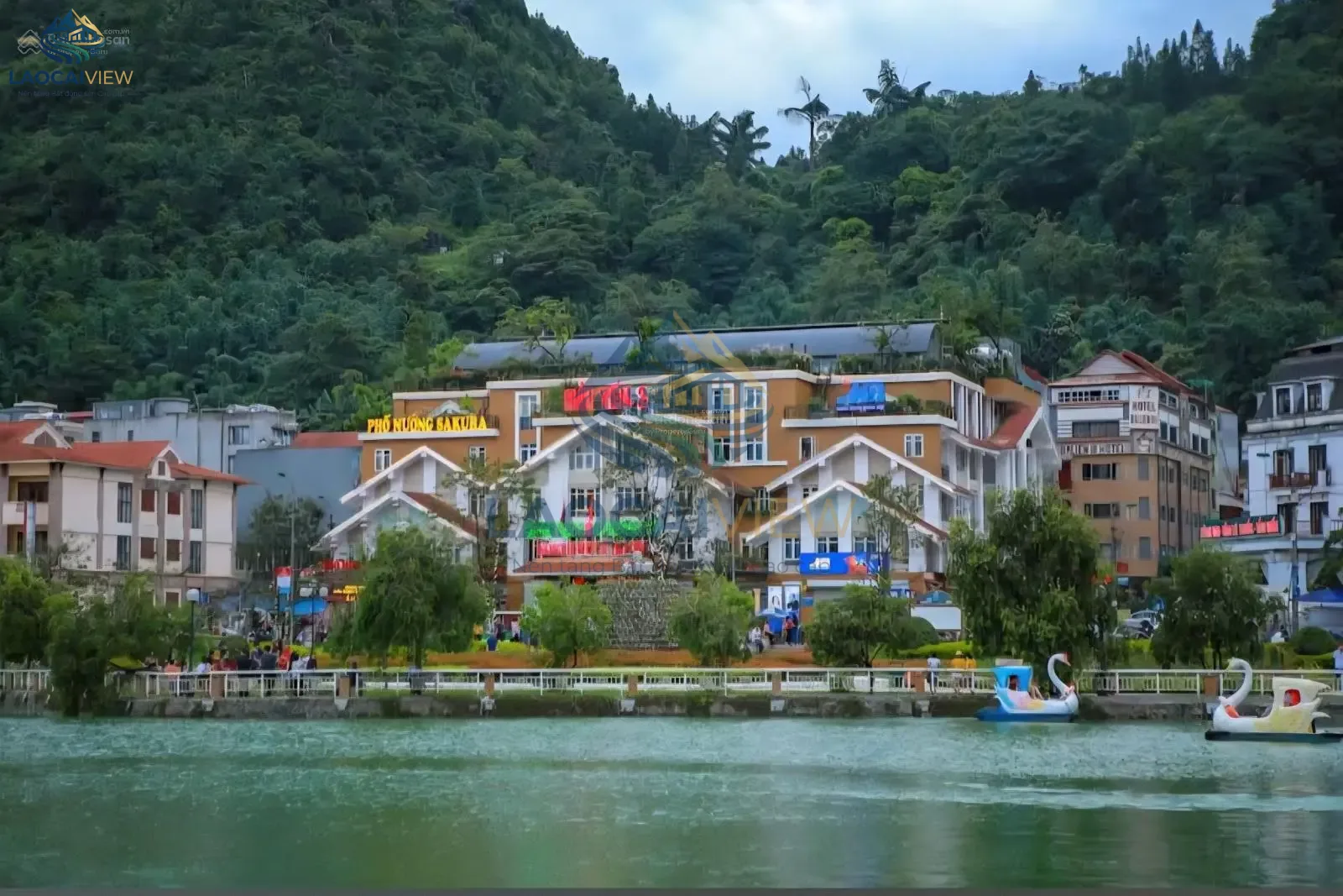 Khách sạn sang trọng 4 mặt đường Ngũ Chỉ Sơn, Sa Pa – Diện tích 1.800m², Giá thỏa thuận, pháp lý sổ đỏ