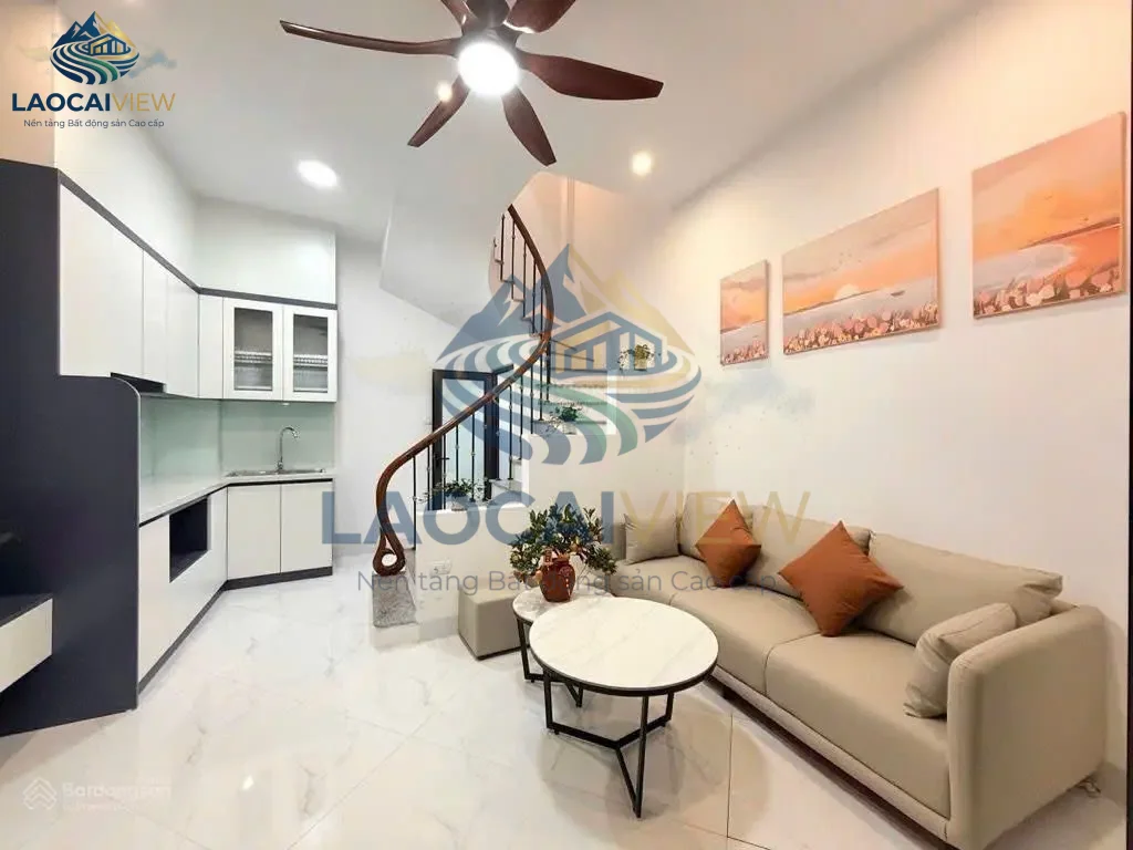 Bán nhà mặt phố 4 tầng, 116m², 5 phòng ngủ, mặt tiền 6m tại Hồng Hà, Lào Cai – Giá 15,2 tỷ ưu đãi