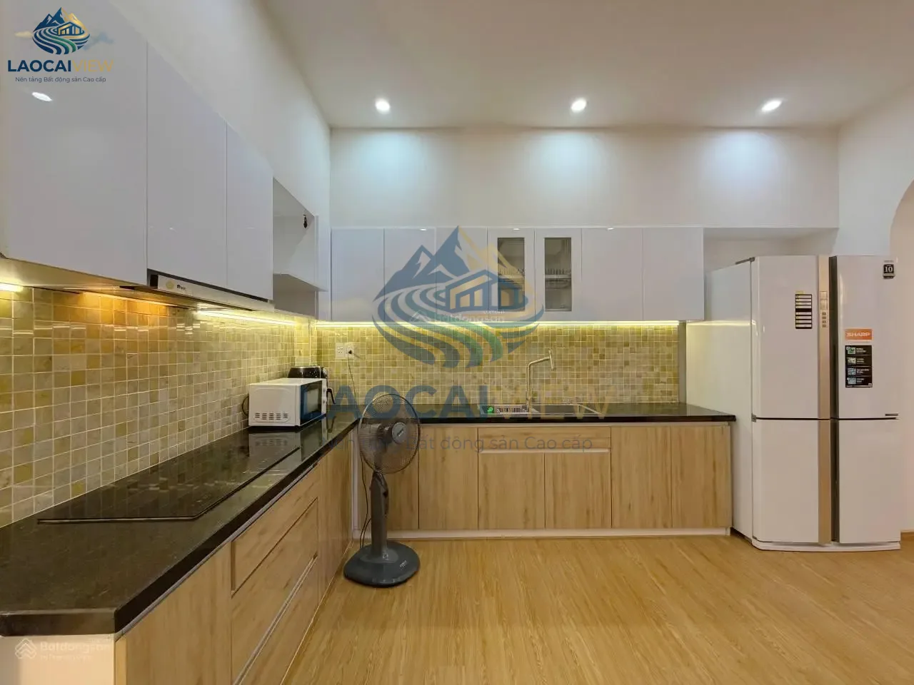 Bán nhà mặt phố 5 tầng, 6 phòng ngủ, 108m², giá 15,8 tỷ - Cốc Lếu, thành phố Lào Cai