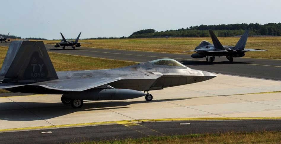 ইরানে হামলার শঙ্কা: যুক্তরাষ্ট্র-এর যুদ্ধবিমান ইসরায়েলে, উত্তেজনা বৃদ্ধি মধ্যপ্রাচ্যে