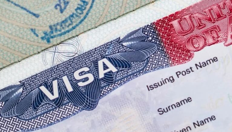 ভিসা থাকলেই যুক্তরাষ্ট্রে প্রবেশ নিশ্চিত নয়: মার্কিন দূতাবাসের সতর্কবার্তা