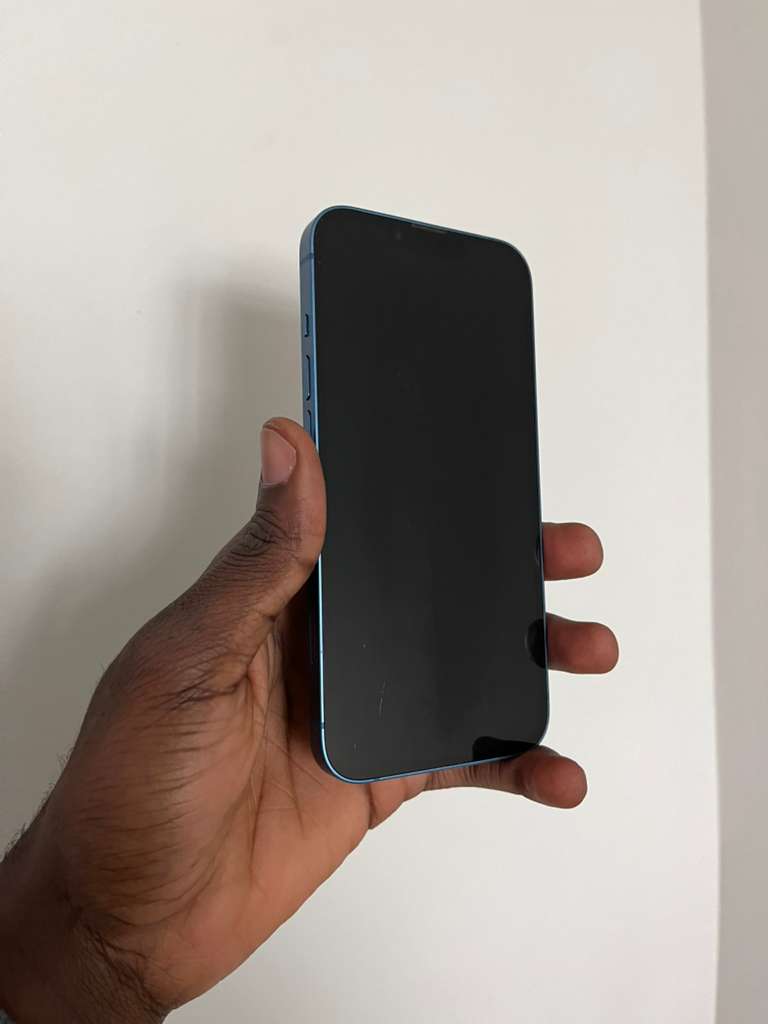 iPhone 13 128GB - photo 2