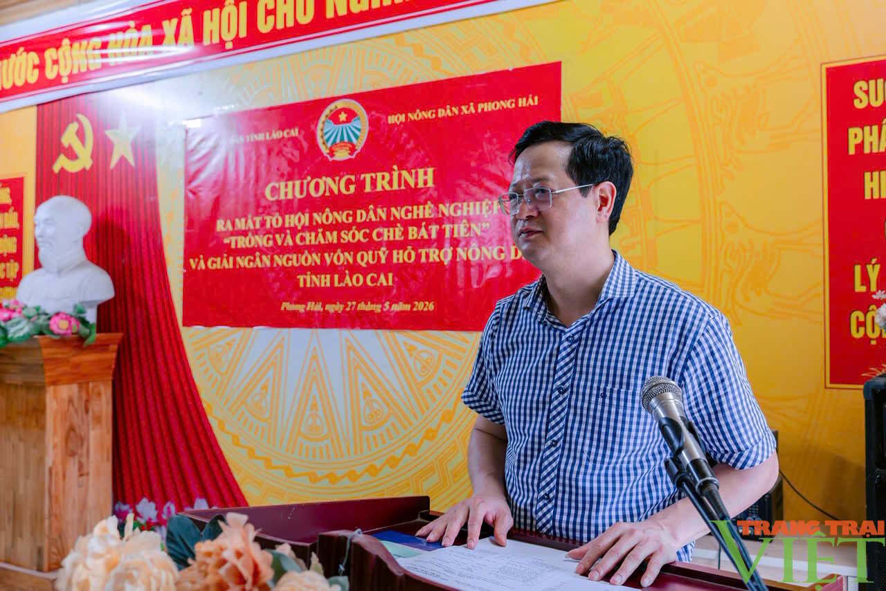 Ông Bùi Quang Hưng - Ủy viên BCH Đảng bộ tỉnh, Bí thư Đảng ủy Phong Hải phát biểu tại chương trình. Ảnh: Duy Trinh.