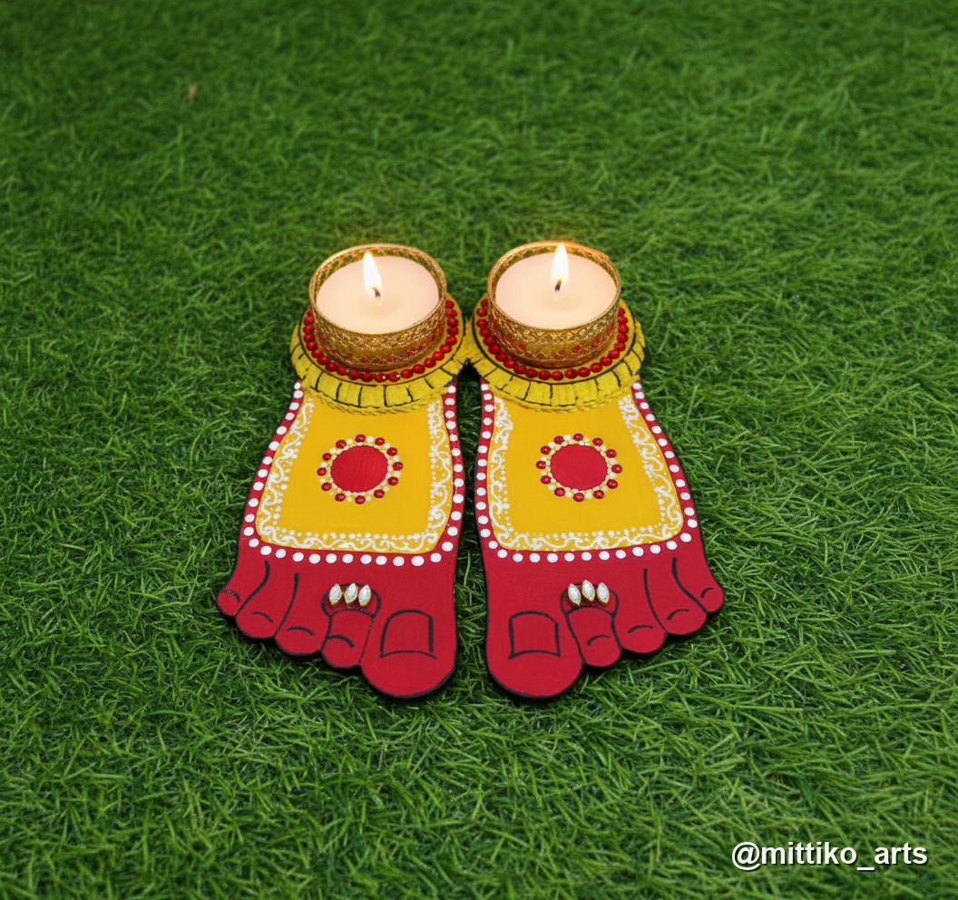 Diya-Style Lakshmi Charan Pair – Yellow & Maroon Footprints