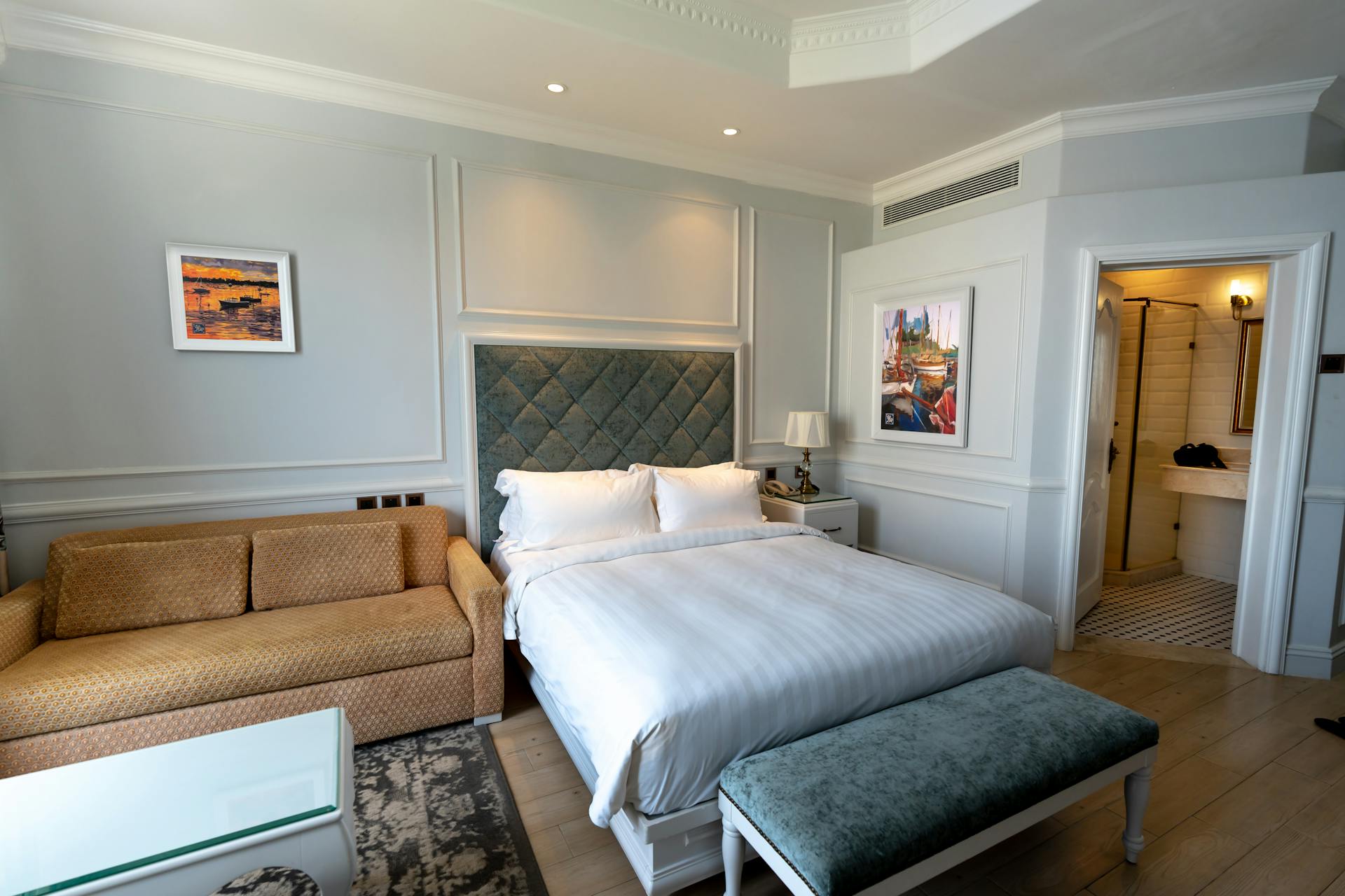 King deluxe room
