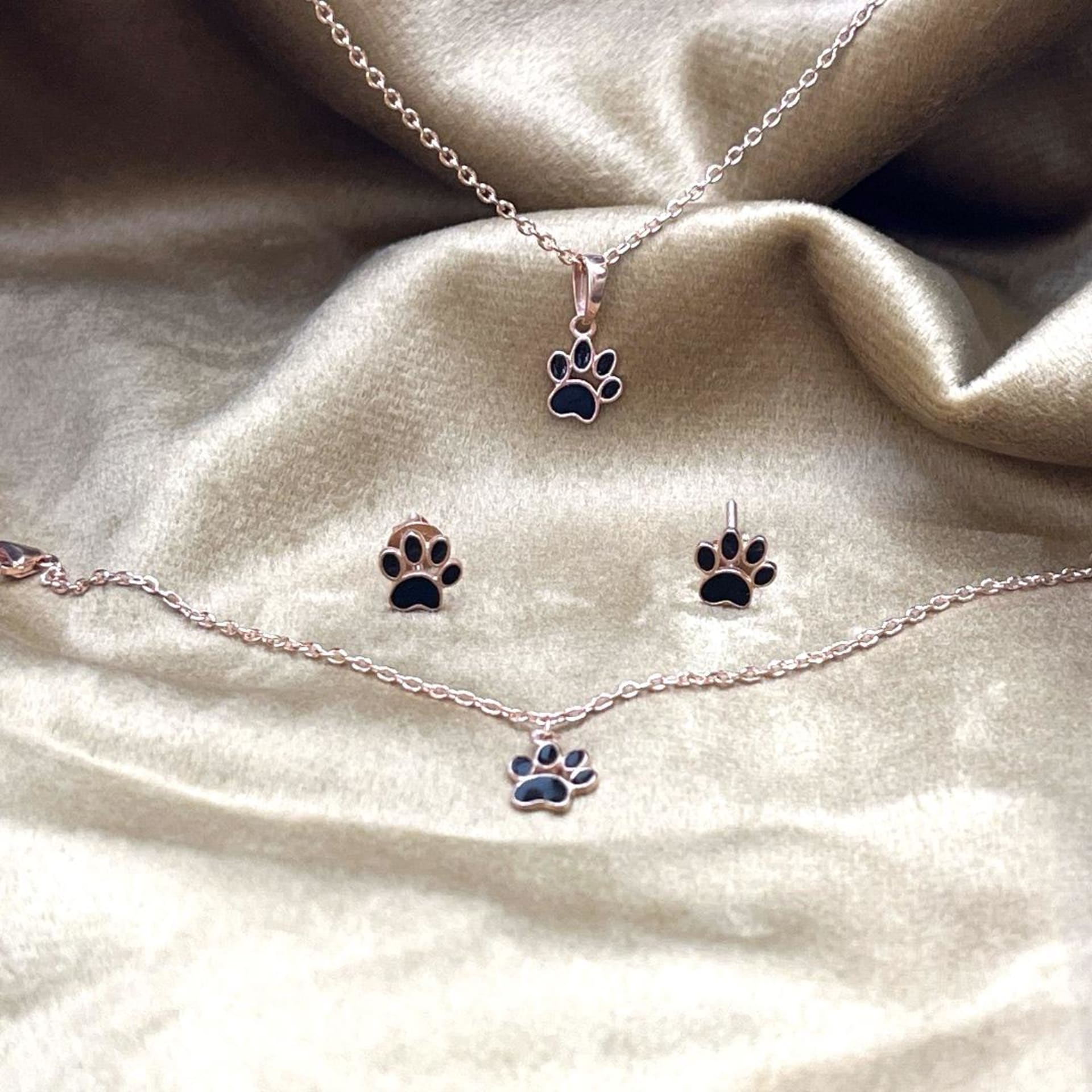 Pawfect Charm – Kids' 4-Piece Jewelry Combo image 2
