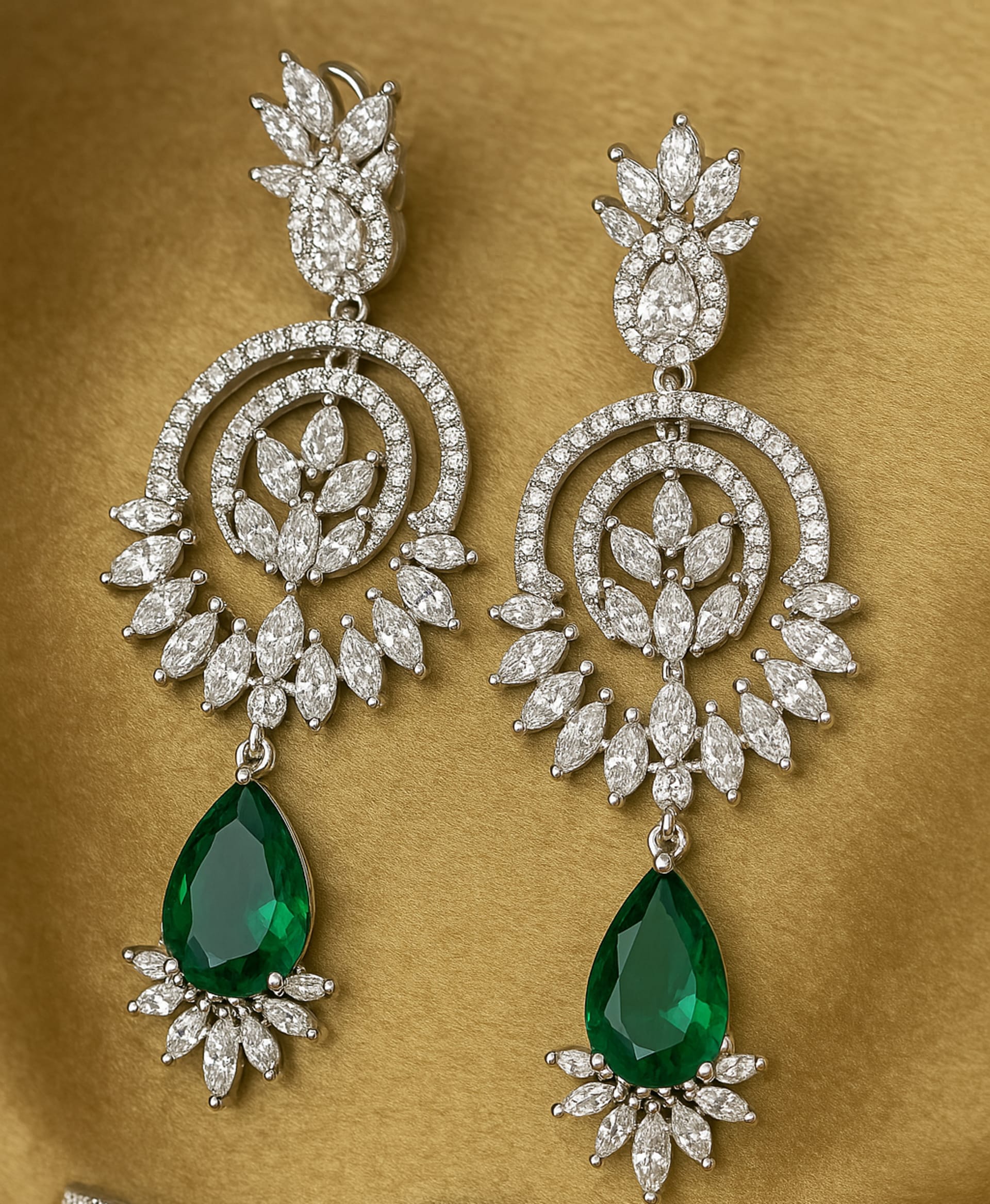 Emerald Cascade Ear ring image 2