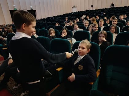 Батайским школьникам показали патриотические фильмы