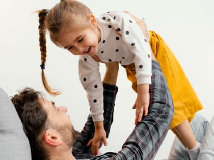 День отца в Таганроге: важность отцовской роли в жизни семьи