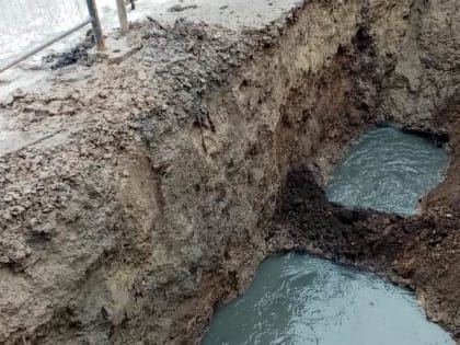 В Таганроге продолжается ремонт коллектора