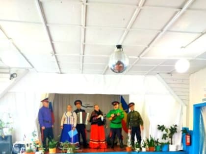 Митинг-концерт в поддержку военнослужащих в Зубковском