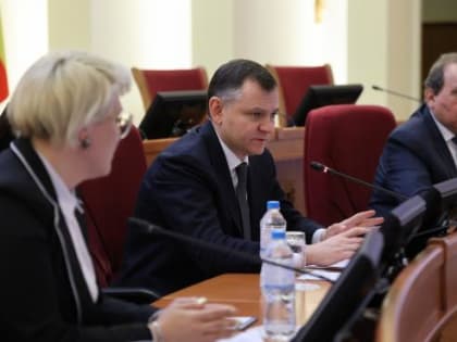 Юрий Слюсарь: в текущем году приведём в порядок 380 автодорог Ростовской области