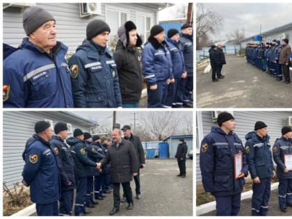 Виктор Гуснай поздравил и наградил работников служб спасения