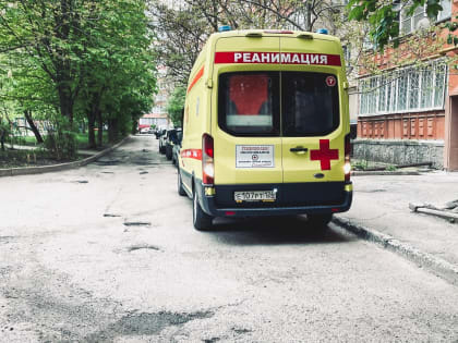 Водитель такси погиб в аварии с тремя авто на улице Доватора в Ростове