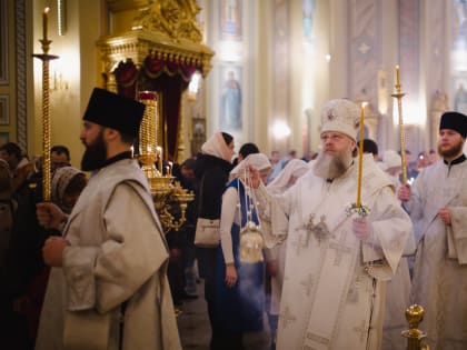 В Крещенский сочельник Глава Донской митрополии совершил всенощное бдение в Ростовском кафедральном соборе Рождества Пресвятой Богородицы