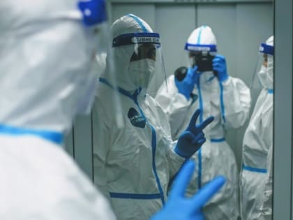 Новый вариант коронавируса удваивает число заболевших каждые 9 дней