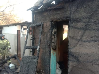 В Донецке сгорела летняя кухня