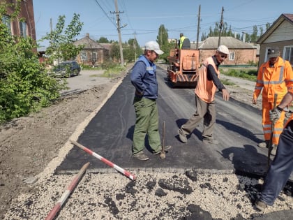 В Миллерово продолжаются дорожные работы