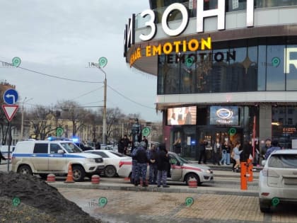 В Ростове силовики устроили облаву на подростков в ТРК "Горизонт" из-за данных о массовой драке