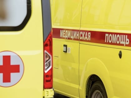 В Ростове пятеро подростков угнали автомобиль и попали в ДТП: в результате аварии погиб мальчик, еще четверо несовершеннолетних попали в реанимацию
