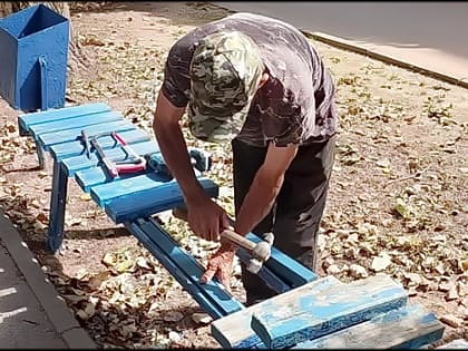 В Волгодонске восстановили скамьи для отдыха на ряде городских улиц