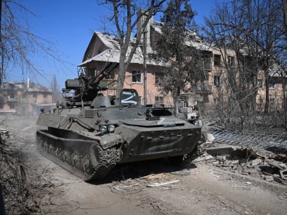 Солдатам ВСУ приходится жить в окопах вместе с трупами убитых националистов