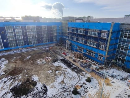 Подрядчика строительства Центра единоборств обязали запустить отопление