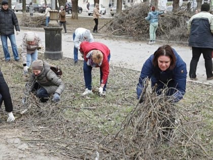 Волгодонцы продолжают устранять последствия циклона «Ольга»