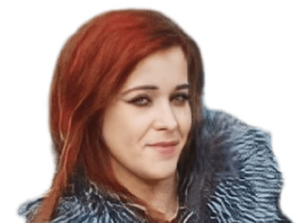 Пропала в праздник: в Таганроге разыскивают рыжеволосую женщину в красном платье