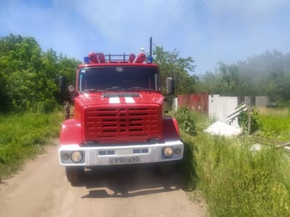 В Донецке сгорел очередной брошенный дом