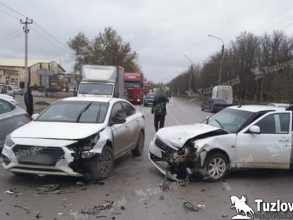 В Новочеркасске невнимательный водитель устроил двойное ДТП