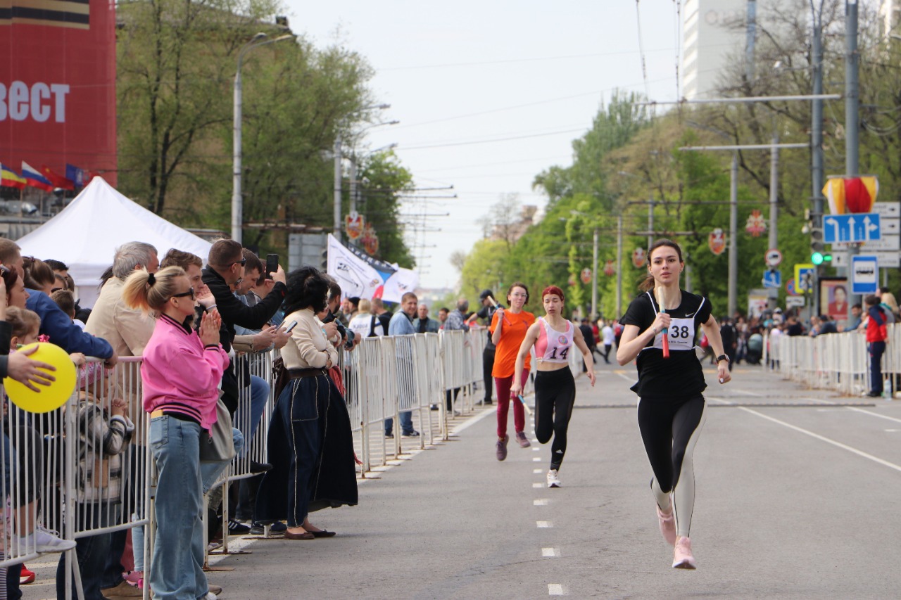 Новости ростова на дону события. Первомайская эстафета Ростов на Дону 2022. Первомайская эстафета Ростов на Дону. Эстафета 1 мая Ростов на Дону. Ростов на Дону 2020.