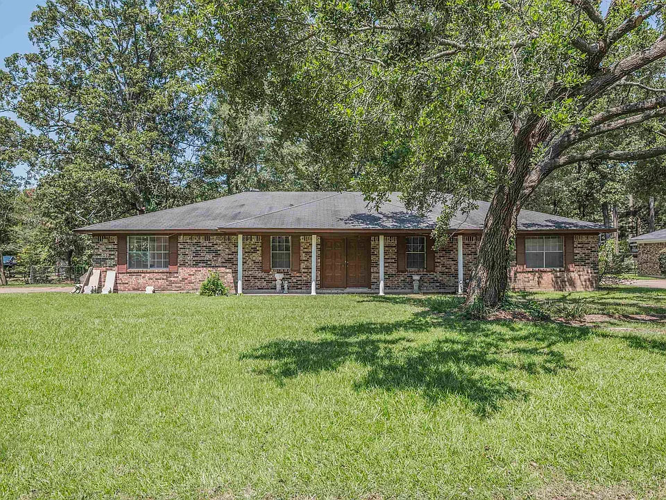 39 Lake Drive