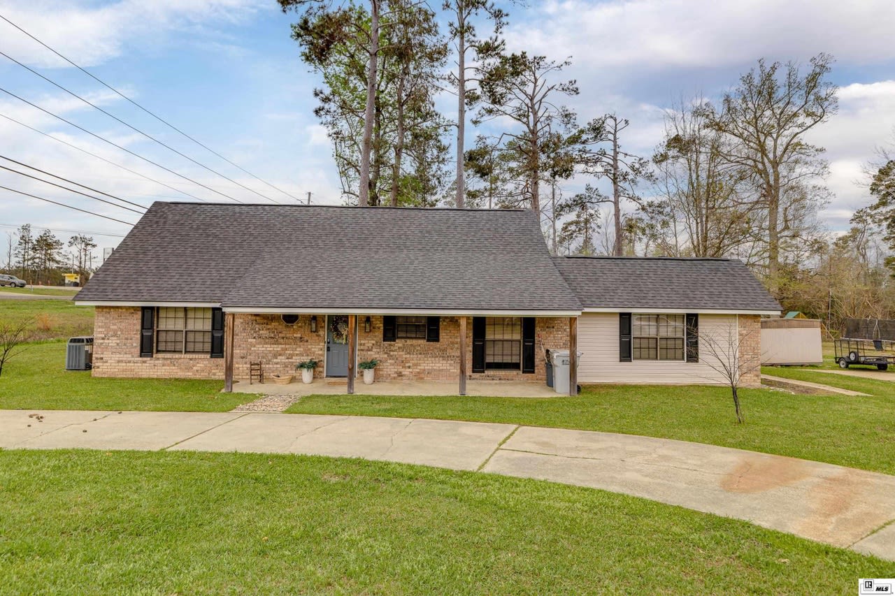 101 Greenbriar Drive