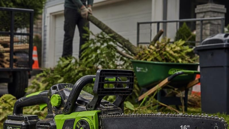 How to Rent a Cordless Chainsaw for Yard Cleanup in Kanata