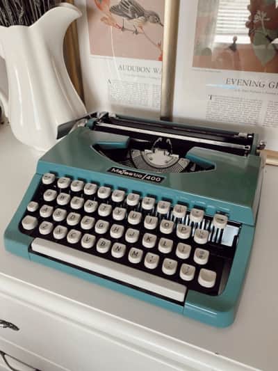 Teal Typewriter – photo 2 in Stittsville