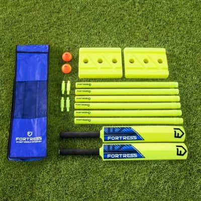 Backyard Cricket Set | Kwik Cricket Set - Bats, Balls Stumps – photo 2 in Kanata