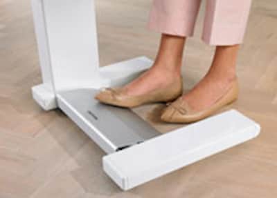 Miele B990 E Rotary Portable Ironing Board – photo 5 in Kanata