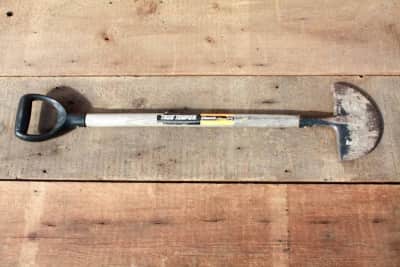 True Temper Edger thumbnail Equipment-Tools 2/4