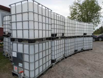 Potable Water Storage Container, 1000L IBC Tote for rent in Embrun