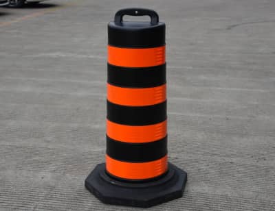 Traffic Barrel With Weighted Rubber Base – photo 3 in Kanata
