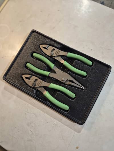 Snap-on Small Plier Set Rental in San-Diego – photo 3 in San-Diego