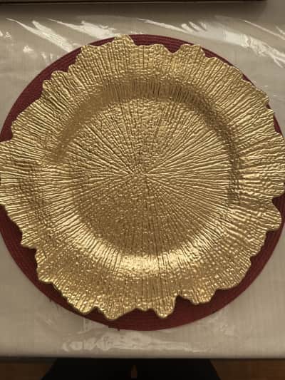 Elegant Gold Charger Plate Rental – Ottawa Events for rent in Ottawa