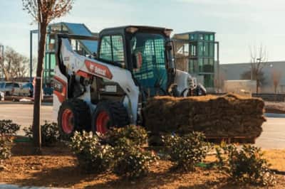 Bobcat S76 Skid-Steer Loader Rental in Ottawa – photo 2 in Ottawa