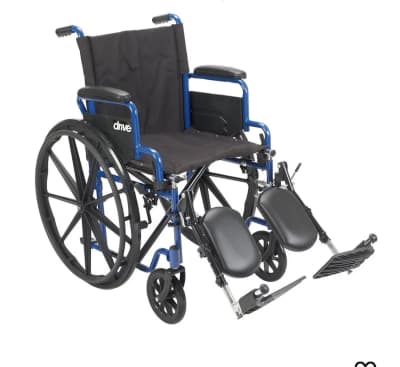 Wheelchair Rental With Leg Rests - Kemptville – photo 2 in Kemptville